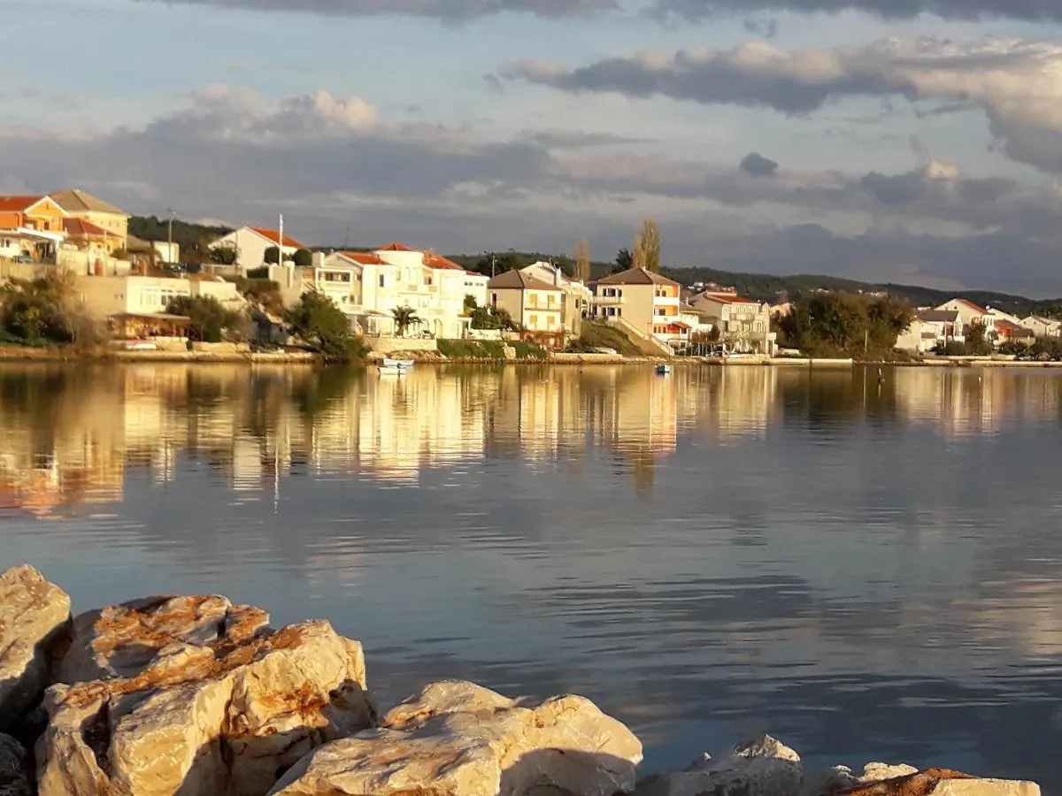 Apartment Apartmani Mirko Ljubac Razanac Croatia