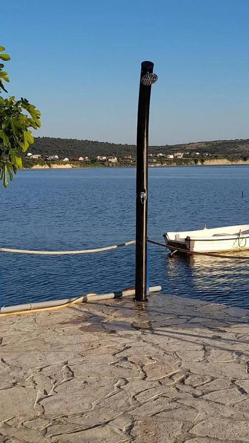 Apartmani Mirko Ljubac Razanac