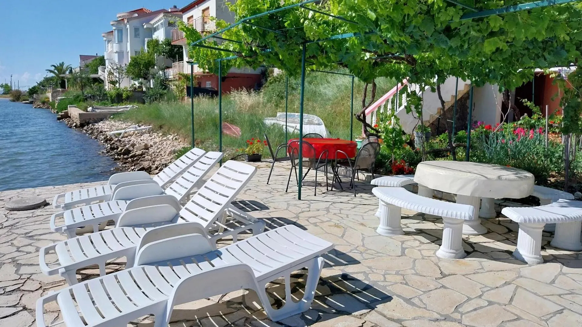 Apartmani Mirko Ljubac Ražanac Chorwacja
